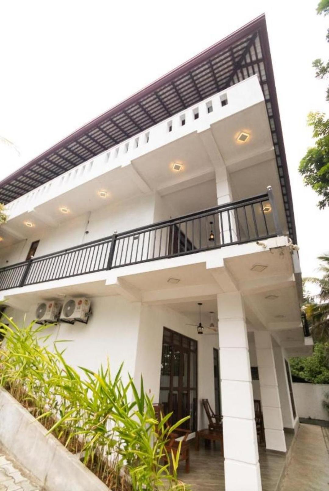 The Green Lagoon Villa ฮิกคาดูวา ภายนอก รูปภาพ